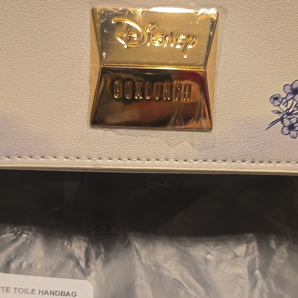 Snow White Floral Blue and White Loungefly BoxLunch Exclusive Bag And Wallet - Picture 10 of 16